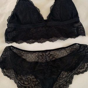 Victoria’s Secret bra and panty set